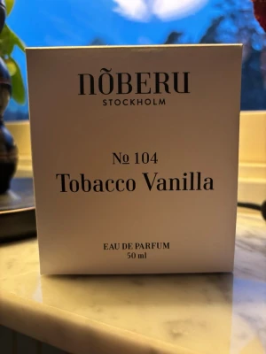 Nõberu Tobacco Vanilla EdP 50 ml - Nõberu Stockholm No 104 Tobacco Vanilla Eau de Parfum, 50 ml. aldrig använd
