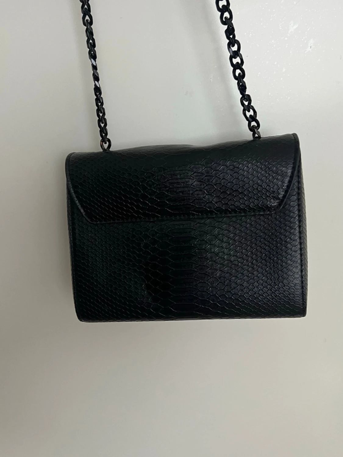 Svart axelväska Charles & Keith - 2