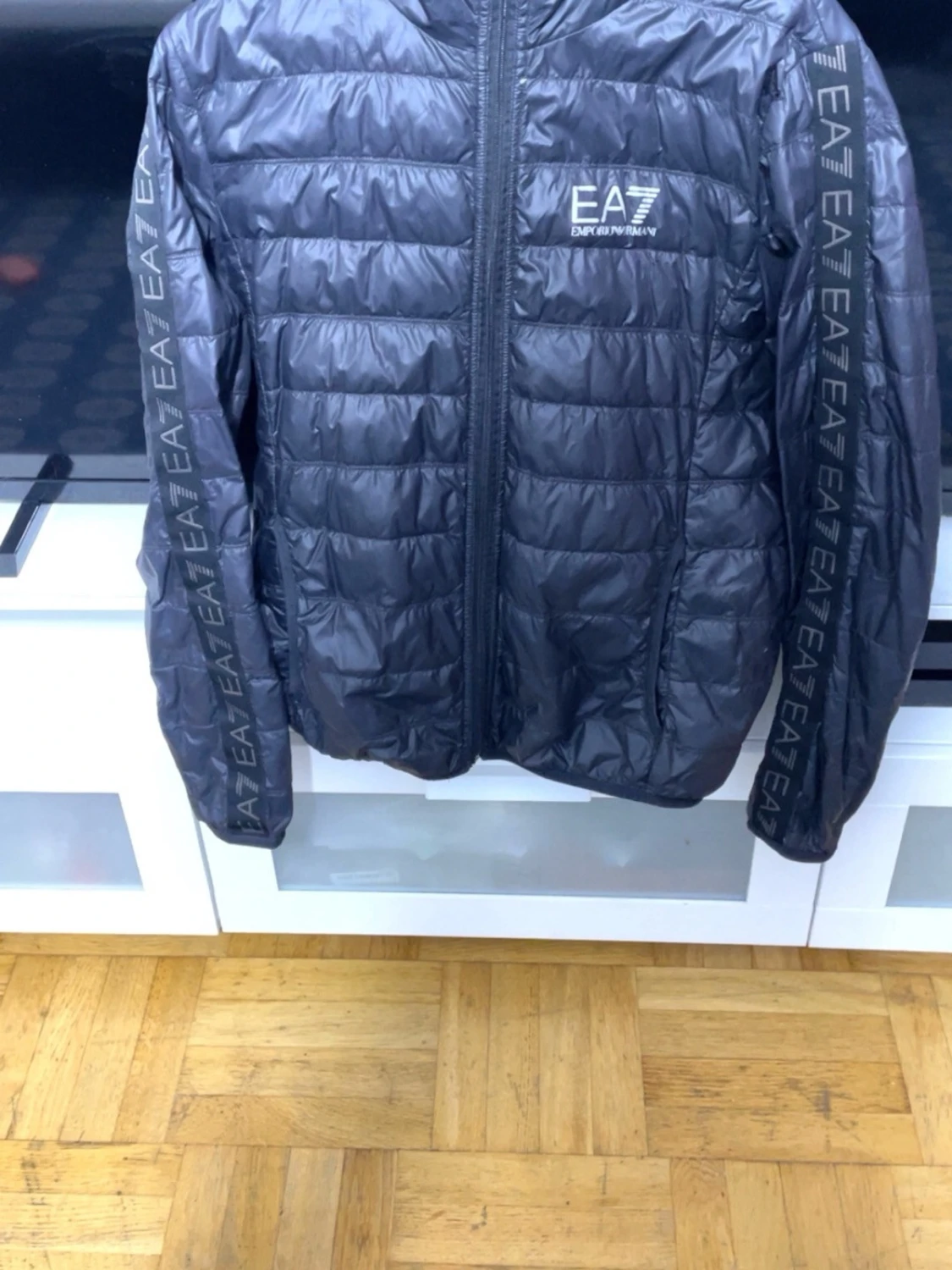 Svart pufferjacka från EA7 Emporio Armani