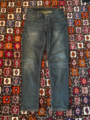 Nudie Grim Tim jeans W31 L32 - Säljer dessa feta grim timsen som är i perfekt skick, hör av dig vid frågor!!  