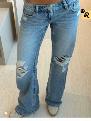 Viral loose jeans  - Från Gina använd en gång helt slutsålda och kan skicka mer bilder❤️