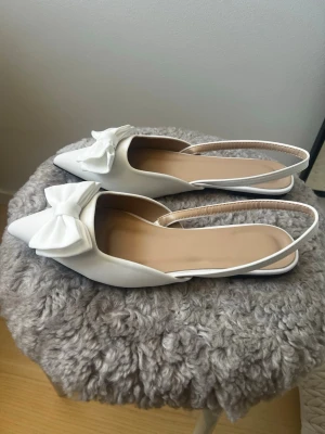 Ballerina slingback  - Perfekt till skolavslutning och sommaren!! Aldrig använda, de passade inte mig 😊