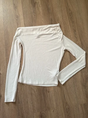 Nelly Intimissimi dupe tröja  - Fin! Lite nopprig men förstör inte helhetsintrycket 