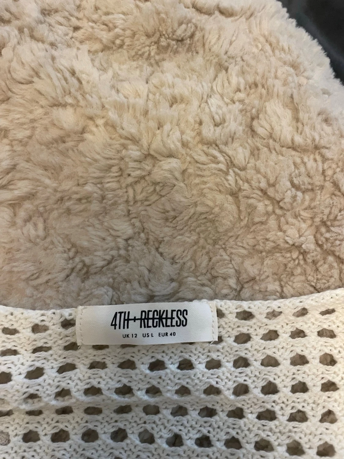 Vit virkad cardigan med knappar - 6