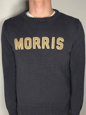 Morris tröja - Säljer en riktigt snygg och trendig Morris tröja i fint skick, storlek S, vid frågor är det bara att skriva //Gramenti