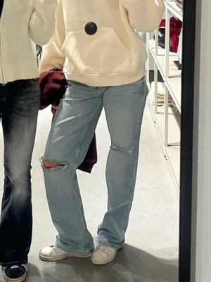 Zara jeans - Jeans från zara som är helt oanvända och till och med har lappen kvar🥰