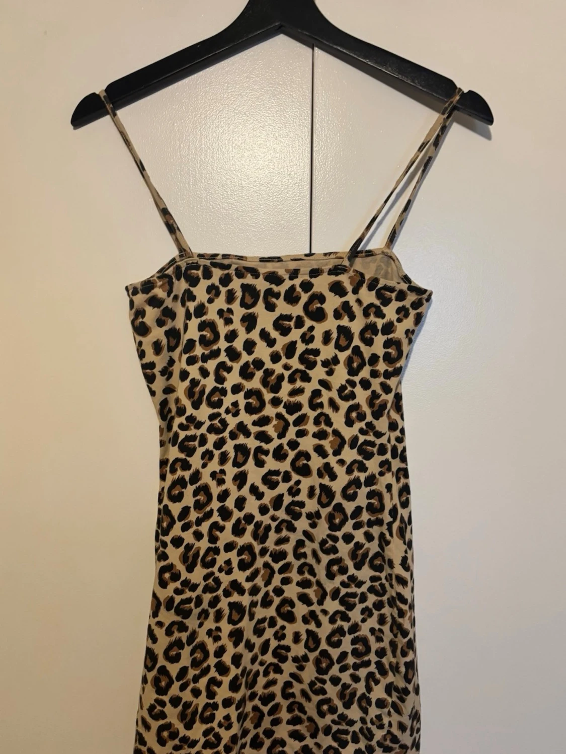 Leopardmönstrad kort klänning - 1