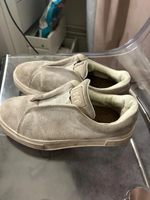 Mockasneakers från Eytys - Gråa Eytys 🩶 storlek 40