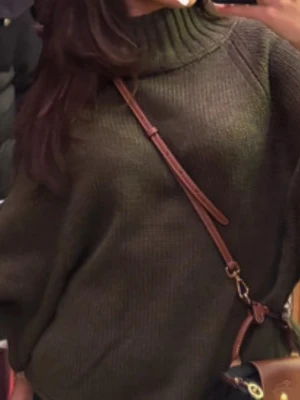 Sokerr denna jumper - Söker denna jumper från Zara! Storlek xs - s