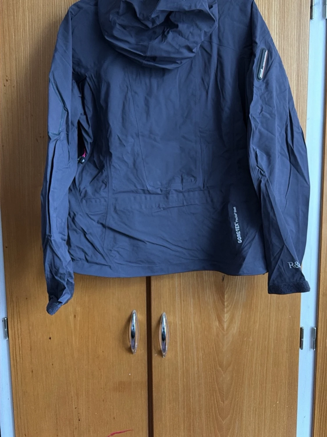 Peak Performance vindjacka mörkgrå/rosa - 4