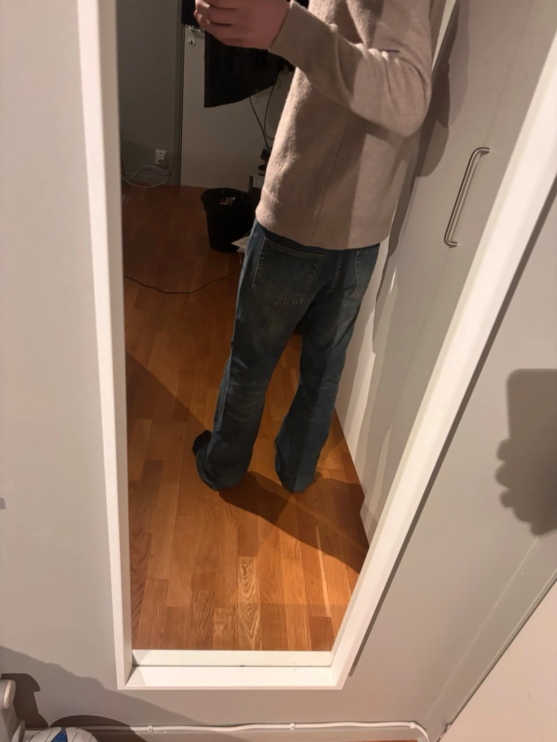 Blå slitna jeans med relaxed fit - 2
