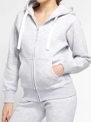 Grå Russemerch tröja - Säljer nu min gråa russemerch tröja. Super mysig och passar till allt men måste tyvärr sälja då den blivit lite för liten. Tröjan är knappt använd och har inga tecken på skador. 