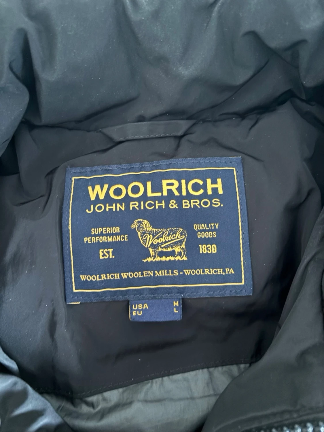 Svart Woolrich jacka - 2