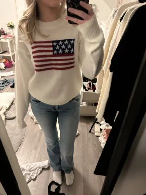 Vit stickad tröja - Superskön och fin!