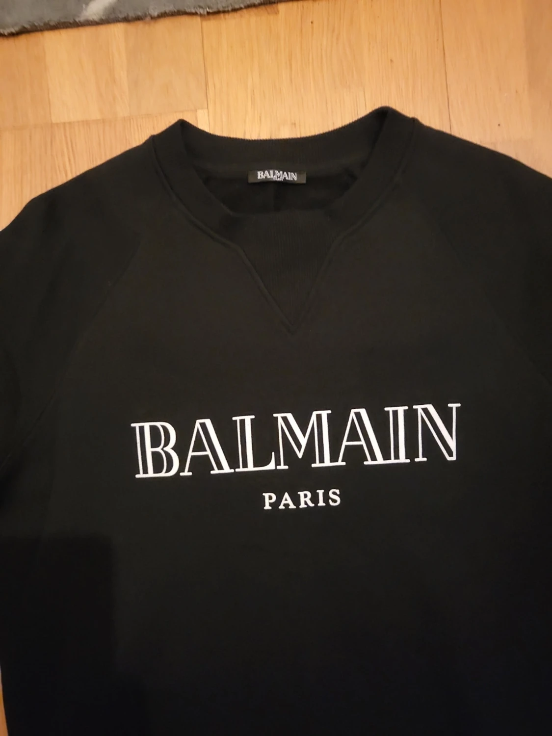 Svart sweatshirt från Balmain Paris