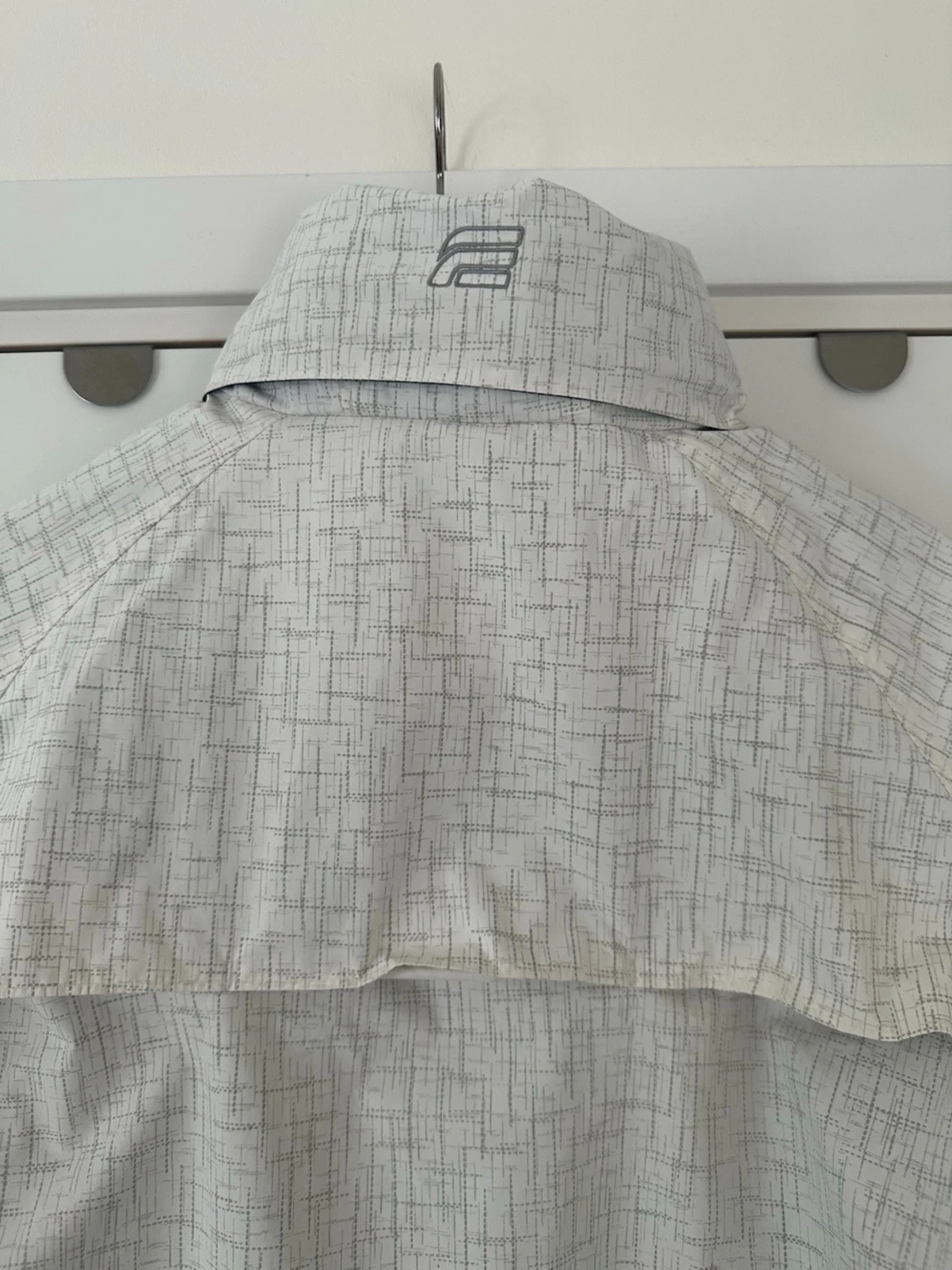 Vitgrå vindjacka från Everest, storlek 40 - 3