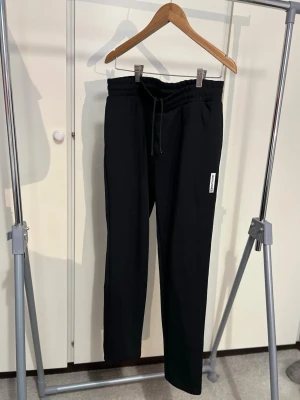 Jack and Jones Mjukis  - Polyester lite glans väldigt bekväma 