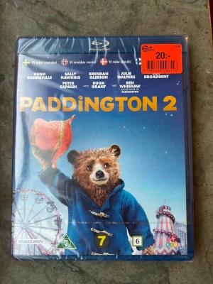 Paddington 2 dvd - HELT NY & INPLASTAD!! Blu-ray film med Paddington 2.   Finns på språk: Svenska, Danska, Norska, Finska, Engelska 