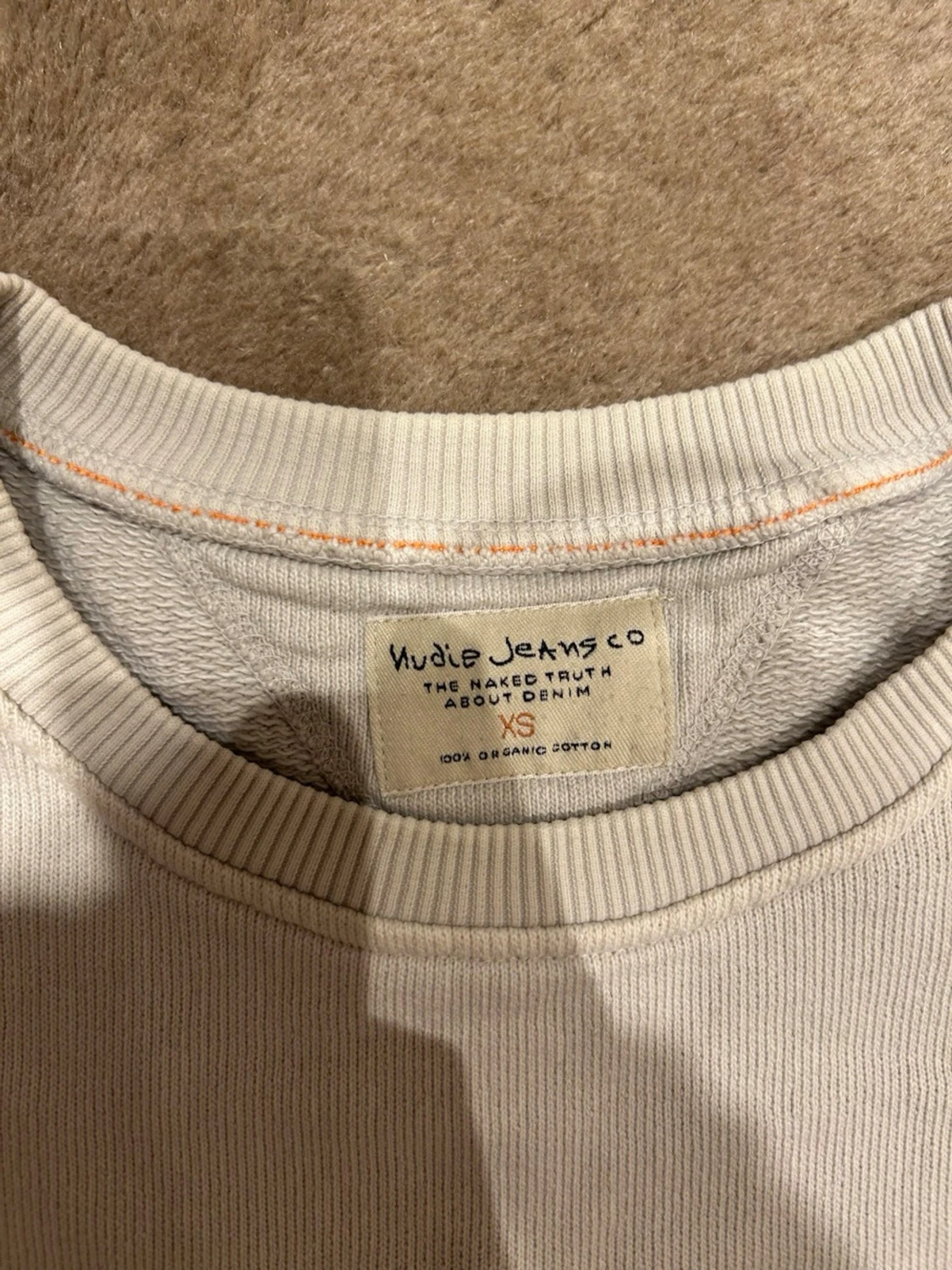 Ljusbeige sweatshirt från Nudie Jeans  - 2
