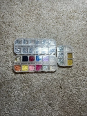 Nagel charms - Fina charms till naglar💕