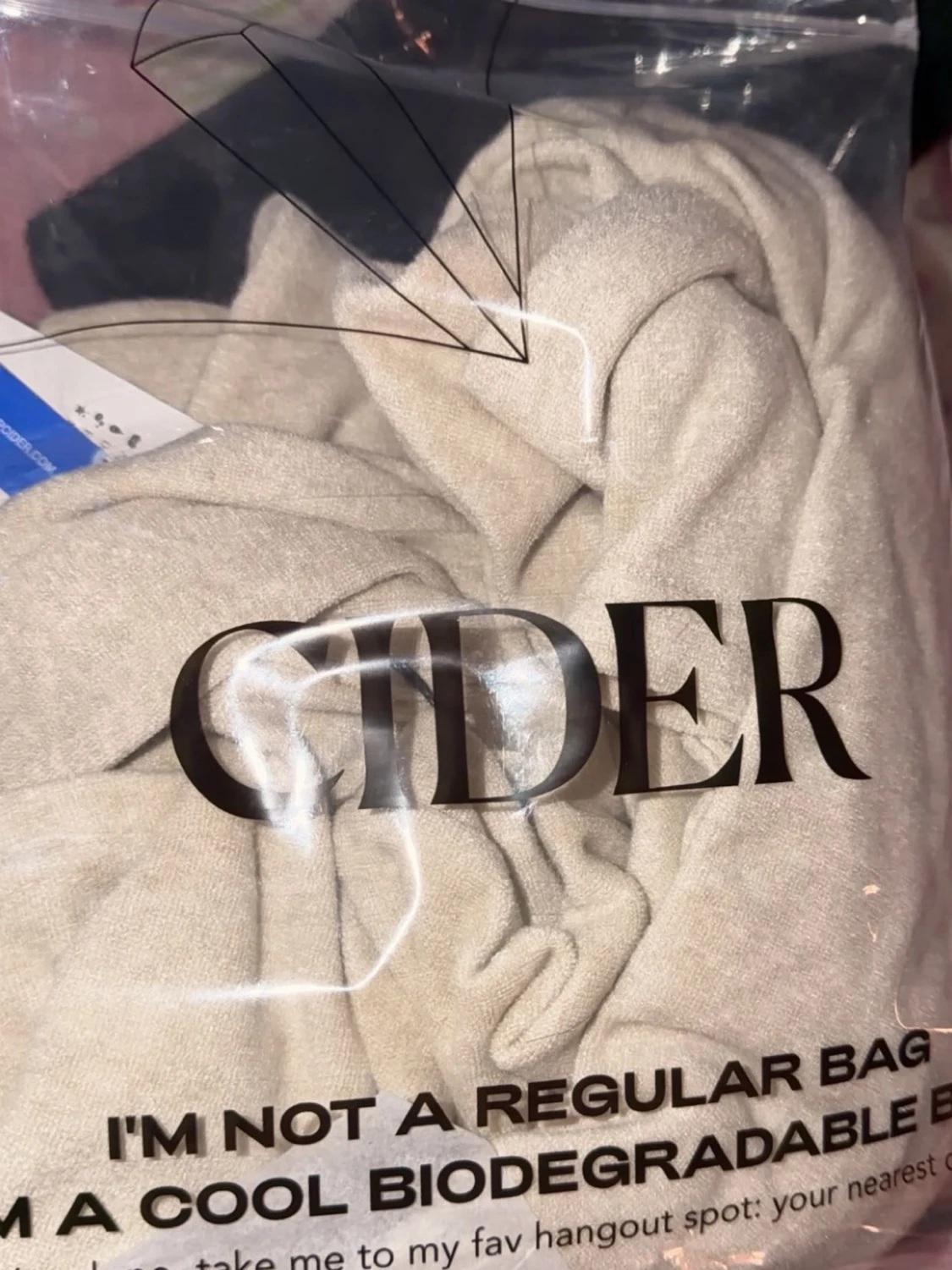 Beige set från Cider med omlottopp - 1