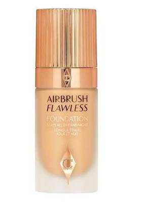 Charlotte Tilbury Airbrush Flawless Foundation - Color -Cool 3 Froid -  Airbrush Flawless Foundation från Charlotte Tilbury - magic till kombination eller oljig hud