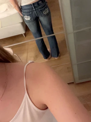 Victoria Beckham jeans - Super fina vintage Victoria Beckham jeans. Säljer då de inte passar längre💕 storlek 27 i midjan! Vid frågor skriv!