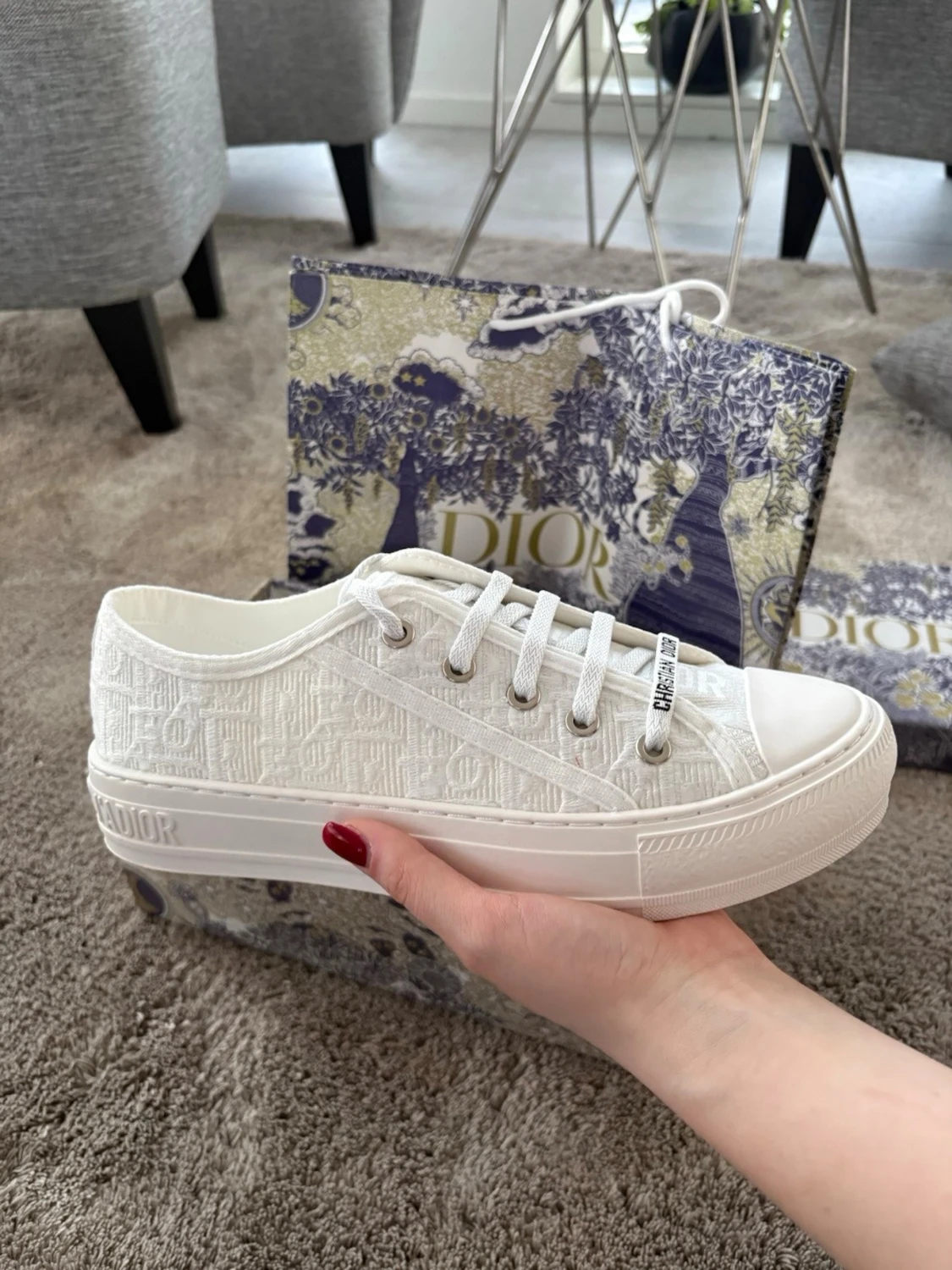 Womens shoes