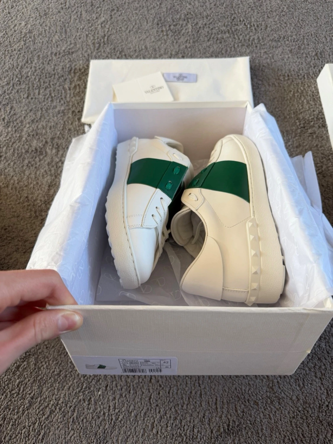 Valentino opens - 1