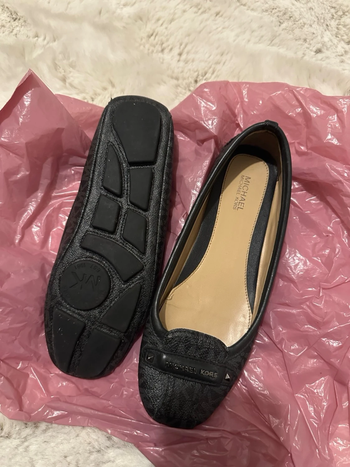 Svarta ballerinaskor från Michael Kors - 2
