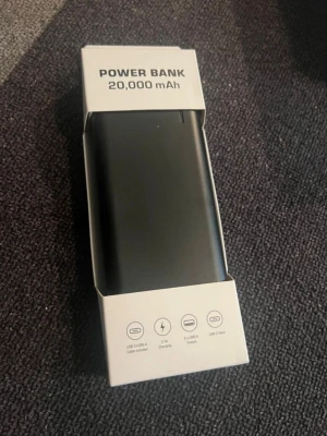 Powerbank 20 00k mAh - Ny powerbank med 20 000k mAh. Usb och Usb C. 