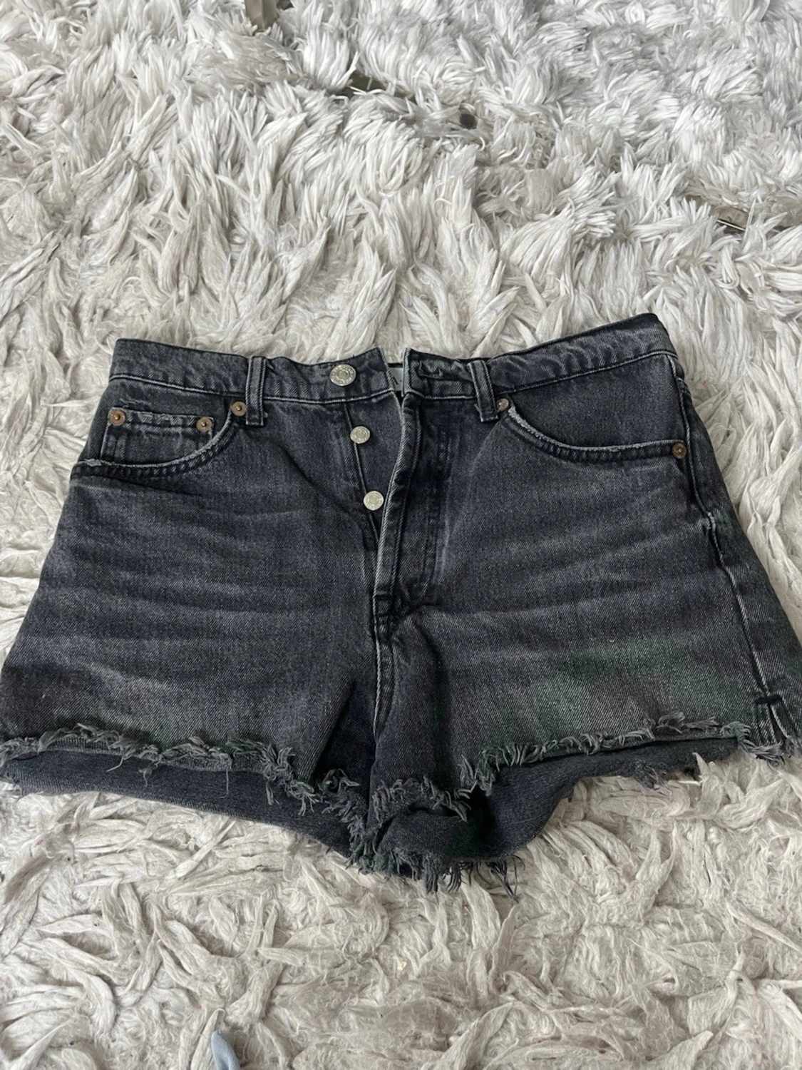 Svarta denimshorts