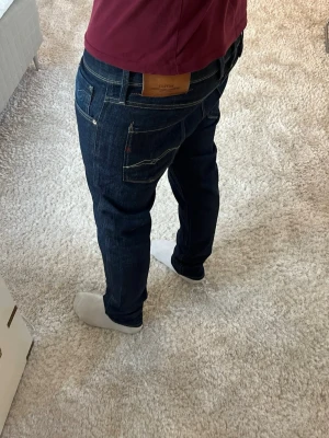 Replay anbass Jeans  - Replay Jeans | skick 9/10 | Storlek 32/34 | Pris - 499kr | Modellen är ca 181cm lång | Hör av dig vid minsta fråga eller fundering!!