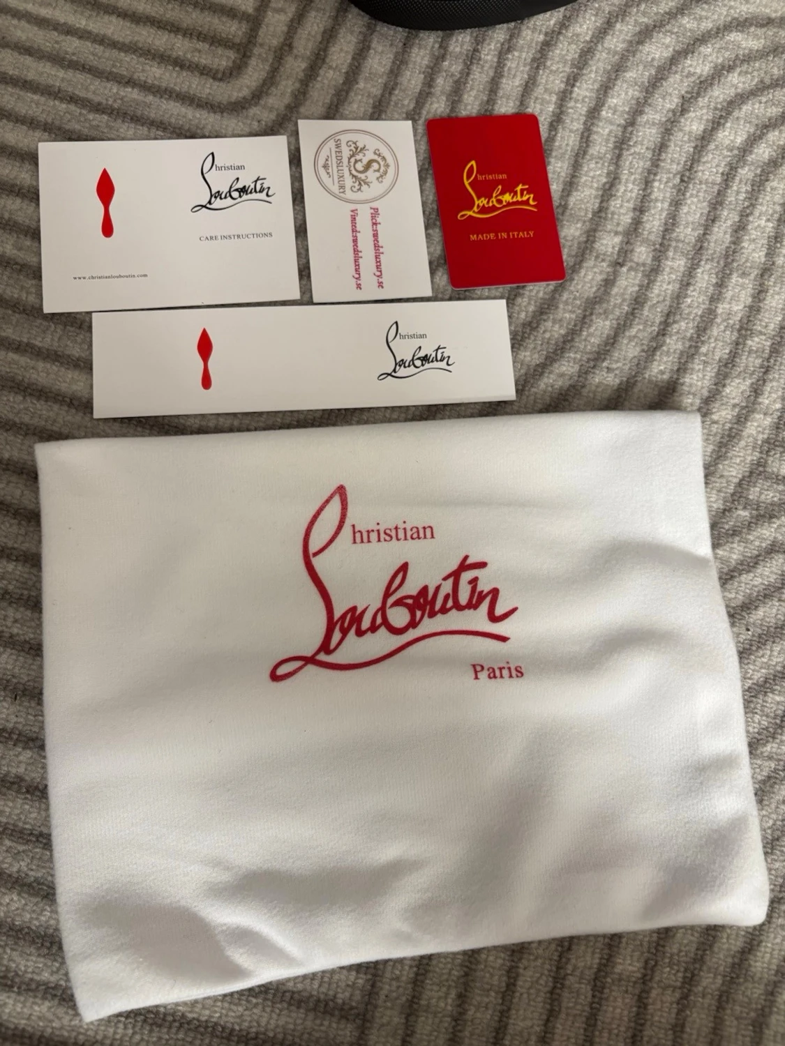 Svarta Loubs  - 3