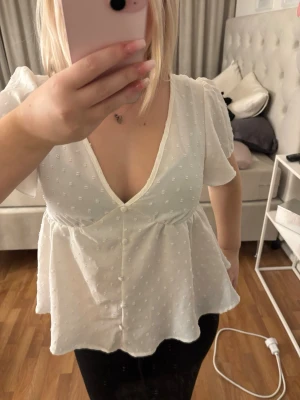 Vit topp - Fin vit rop från shein i storlek M