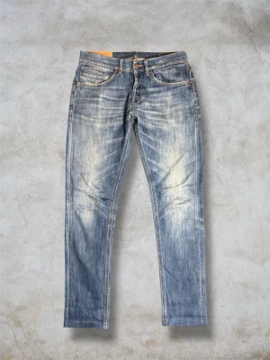 DONDUP GEORGE  - Goa Dondup jeans med modellen George | Strl: 30 | Hör av dig vid intresse eller om du undrar någonting! 