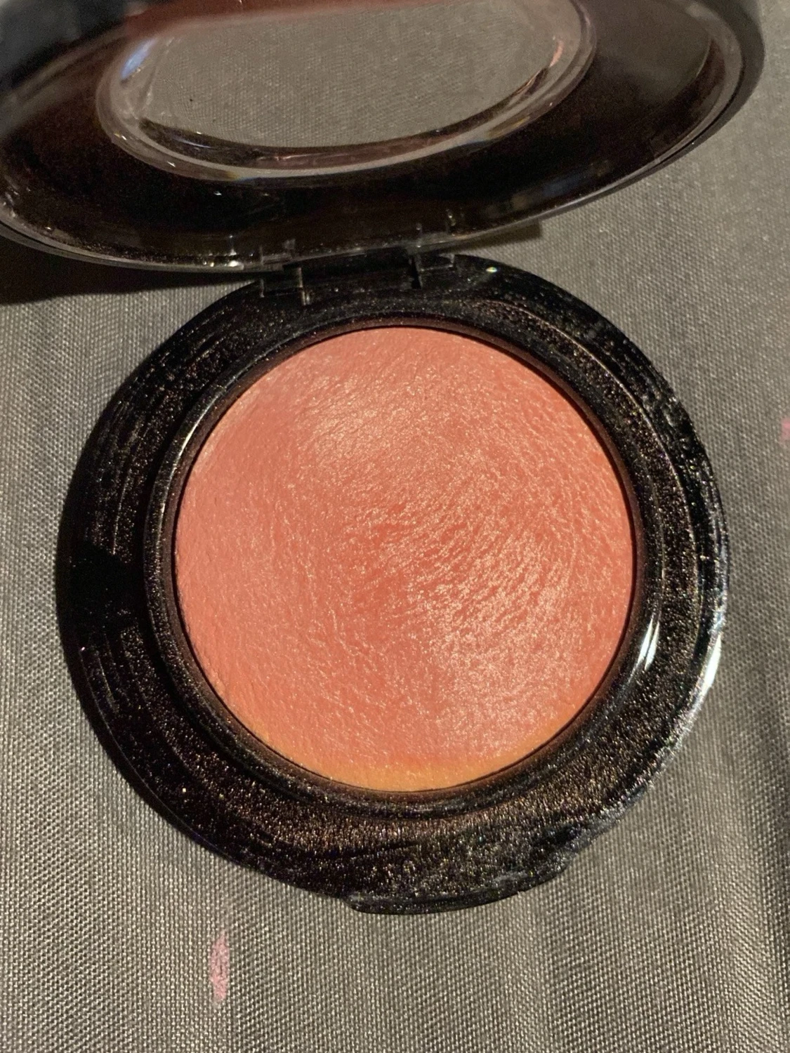 MAC shade new romance