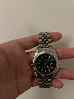 Rolle klocka - Helt ny och oandvänd Rolle, riktigt snygg klocka. .