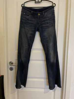 Low waist jeans - Weekday cheap monday jeans 