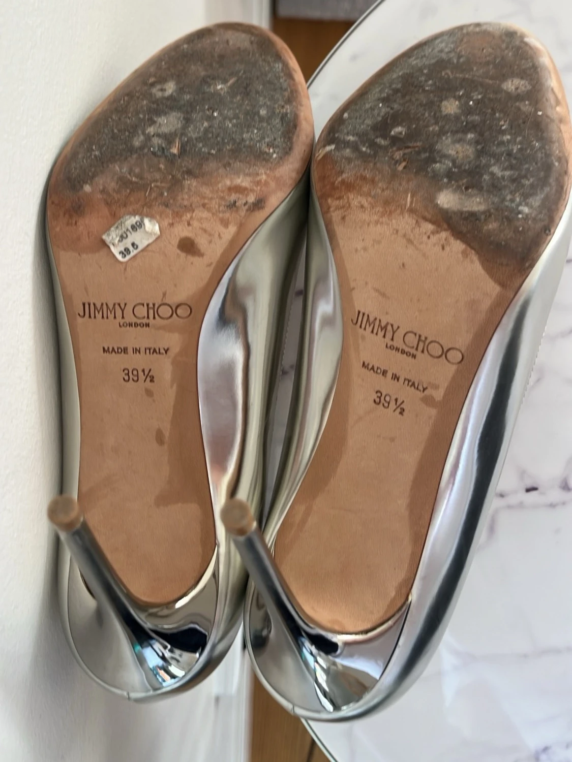 Jimmy Choo silver metallic pumps – storlek 39.5 + shoebox & dustbag - 1