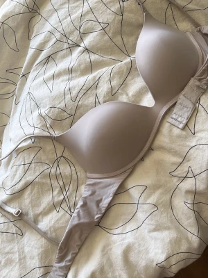 intimissimi bh gioia - säljer denna populära bh från intimissimi i storlek 75b