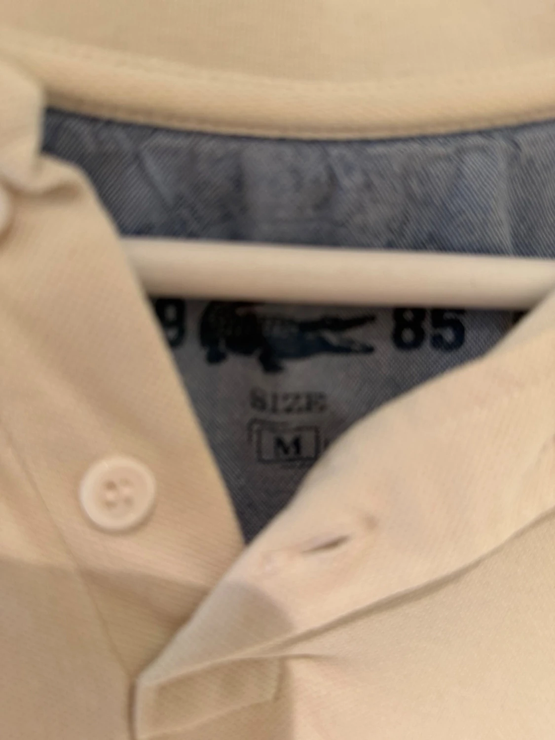 Vit pikétröja från Lacoste - 1