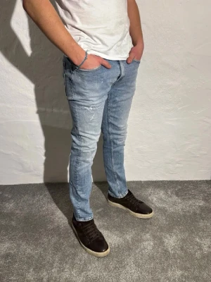 Replay jeans  - Ett par snygga jeans från Replay i storlek W31 L30 i modellen Rob