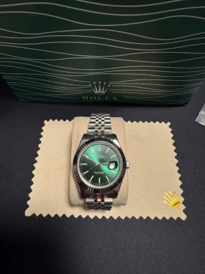 Rolx Role Topp Datejust 41mm Emerald Dial / O... - Automatisk, Topp Rolx Role Datejust i Emerald.