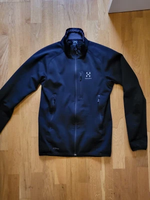 Svart ziptröja från Haglöfs - Grym tröja från Haglöfs i fint skick Storlek S 