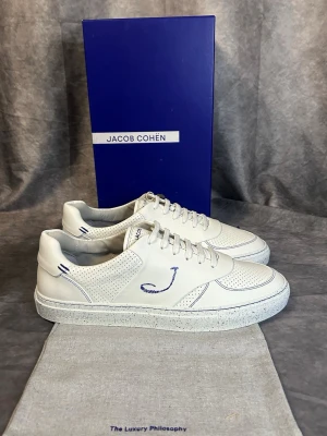 Helt nya Jacob Cohen skor - Helt nya med tags och allt OG | Size 43 1/2 | fraktar inom 24 timmar | för att köpa klicka ”köp nu” | vid frågor eller funderingar är det bara att skicka ett meddelande | följare får bättre rabatter🙌