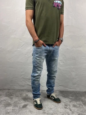 Replay jeans  - Ett par riktigt snygga Replay jeans i storlek W30 L30 i modellen Anbbas 