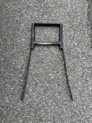 Tolva till Yamaha slider  - Tja! Säljer min tolva till Yamaha slider, den är använd och har skruvhål. Lätt o sätta på. Repor och tecken på användning finns. Bara o skriva vid fler frågor och pris kan diskuteras!