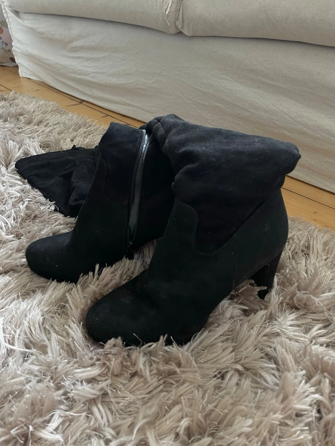 Svarta overknee stövlar med klack - 3