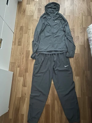 Nike Miller grey - Nike Miller Grey